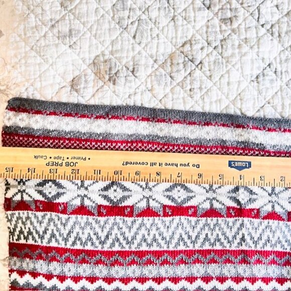 Nordic Xmas Teddy Knit Throw Blanket 56in x 51 in Red White Gray Fair Isle - Picture 13 of 13
